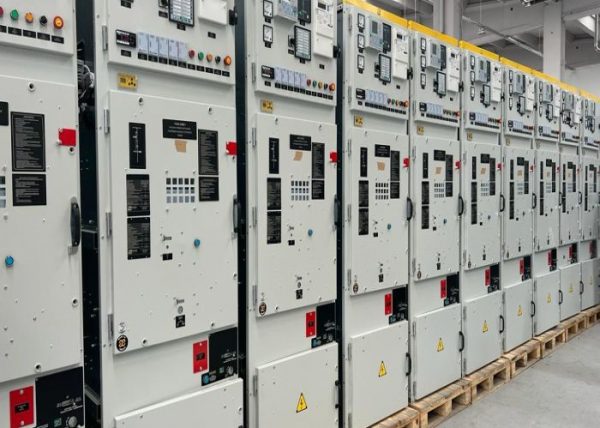 Installing substation Switchgear